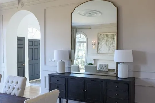 dining room arched manor picture frame molding