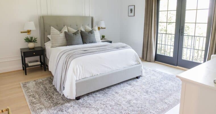 The Best Rug Size for a Queen Bed
