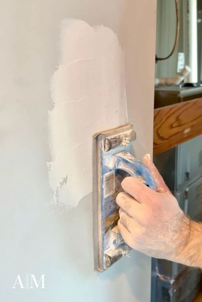 sanding joint compound