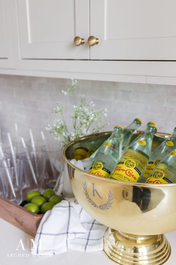 Kitchen island with built in hot sale ice bucket