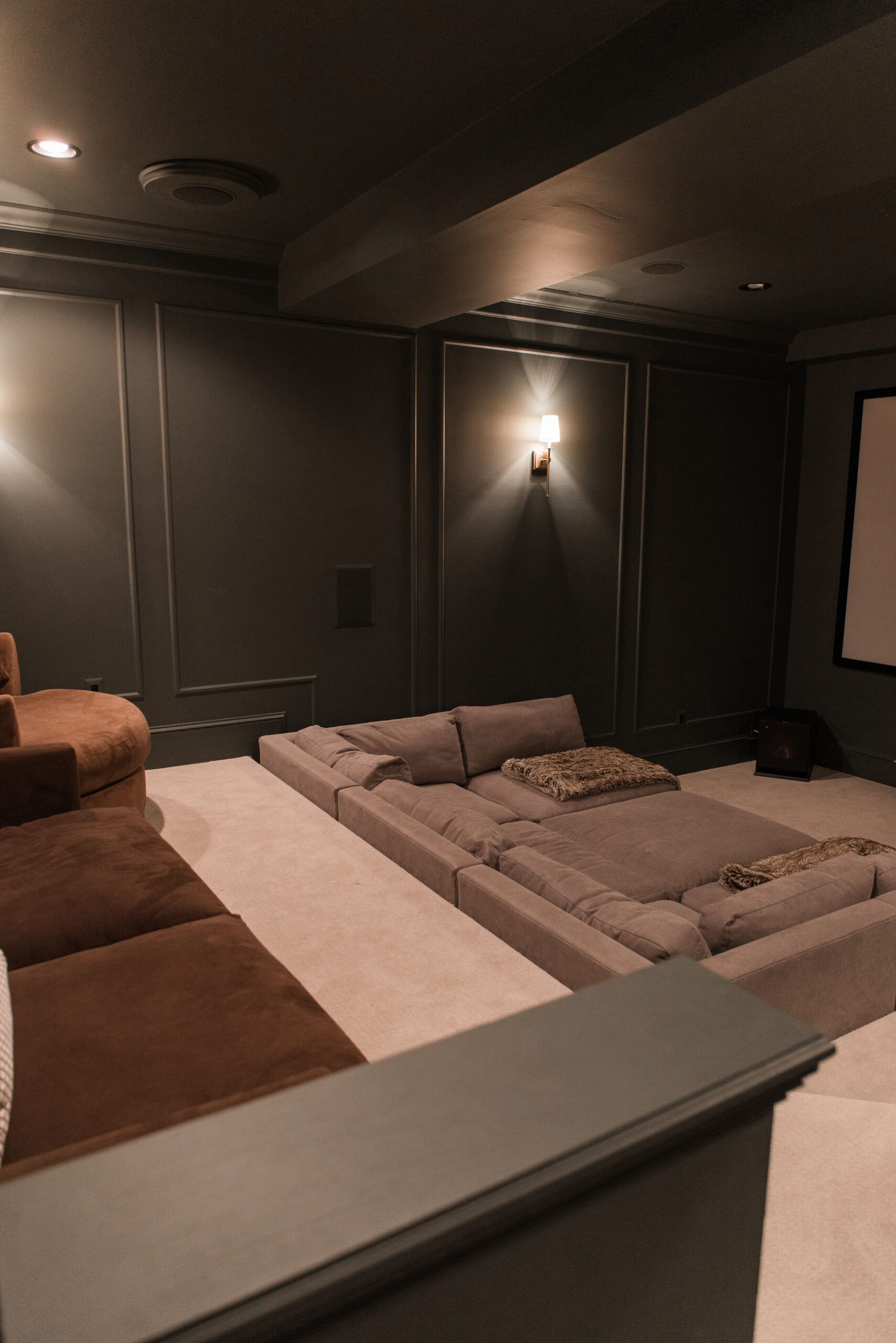 home theater seating, home, home theater, home theater seating, pit sofa, blanket, popcorn, chair, pillows, throw pillows, home decor, home blog, home blogger, home styling. home theater accessories, accessories & essentials, sofas
