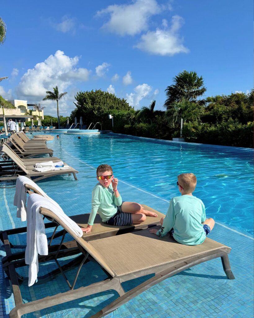 The Cusco pool was our favorite - quieter than most the others and had a chair ledge to relax on.