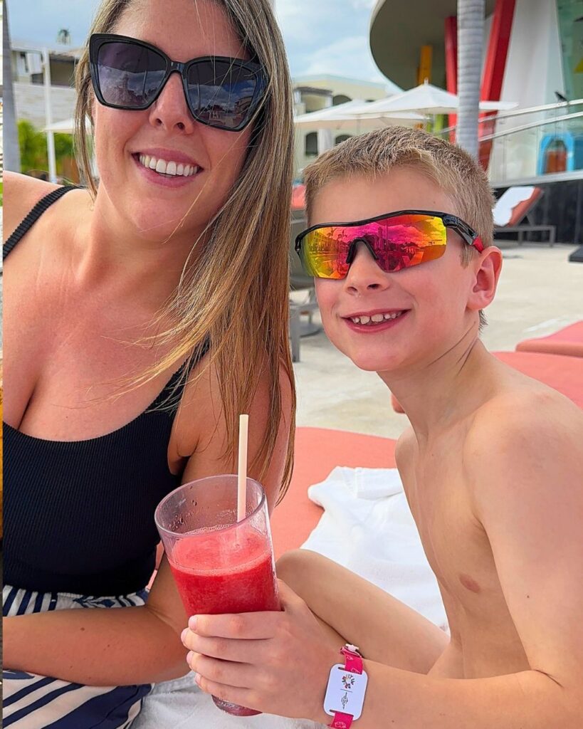 Megan and Charlie relaxing by the pool.