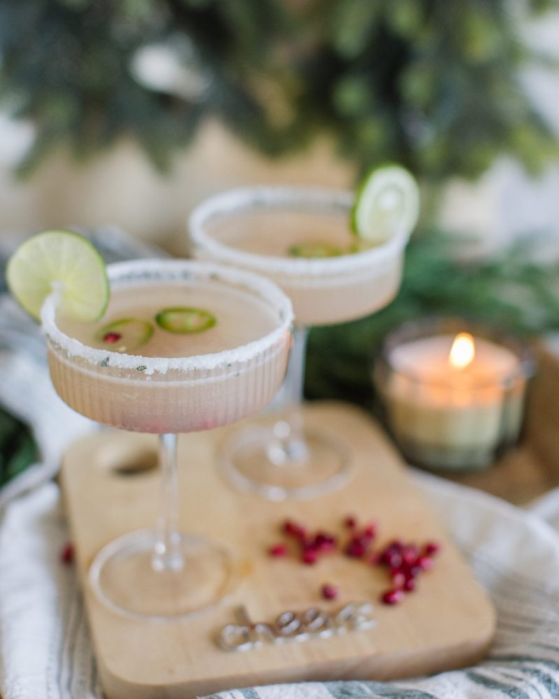 holiday party entertaining must haves, holiday party entertaining, holiday entertaining, gift guide, holiday gift guide, gift ideas for the party host, host gifts under $25, gift guide under $25, barware, serving essentials, holiday entertaining essentials, holiday drink special